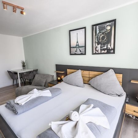 Apartment Fuer 3 Gaeste Mit Kostenlosen Parkplaetzen Und Lift Hanovra Exterior foto